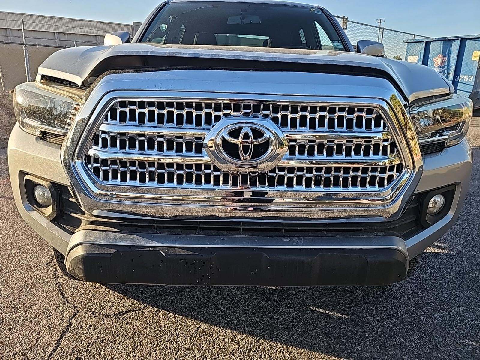 2017 Toyota Tacoma TRD Off-Road AWD