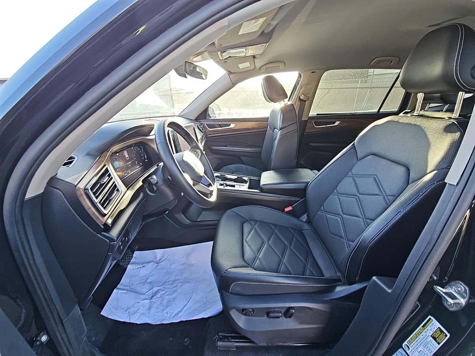 2025 Volkswagen Atlas 2.0T SE FWD