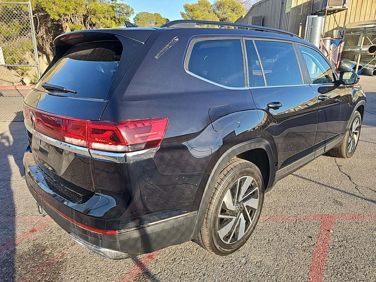 2025 Volkswagen Atlas 2.0T SE FWD