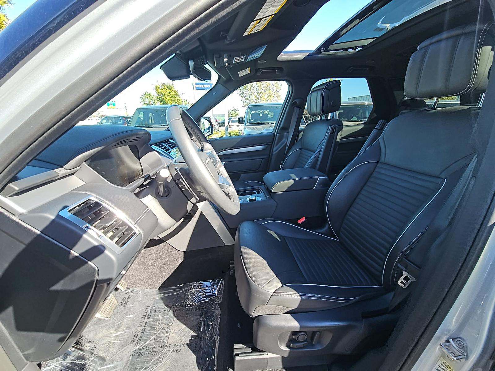 2024 Land Rover Discovery Dynamic SE AWD