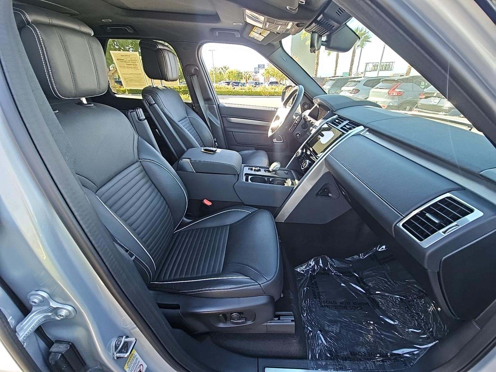 2024 Land Rover Discovery Dynamic SE AWD