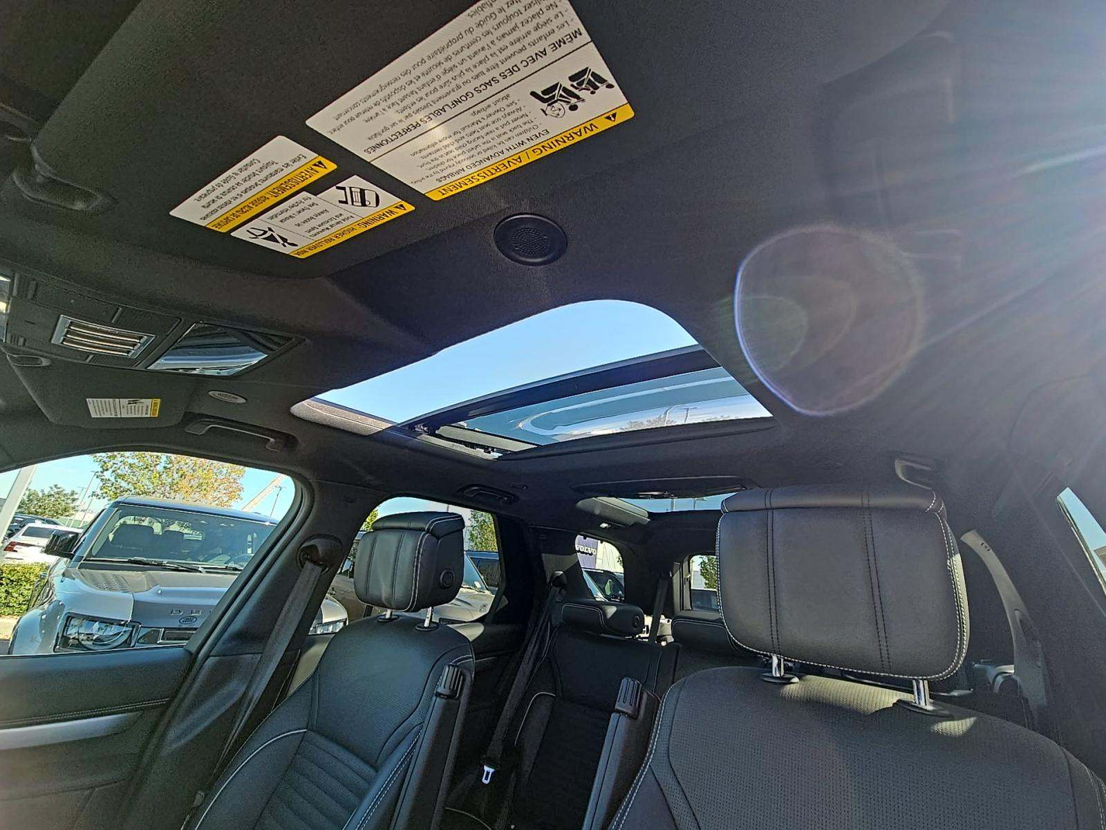 2024 Land Rover Discovery Dynamic SE AWD