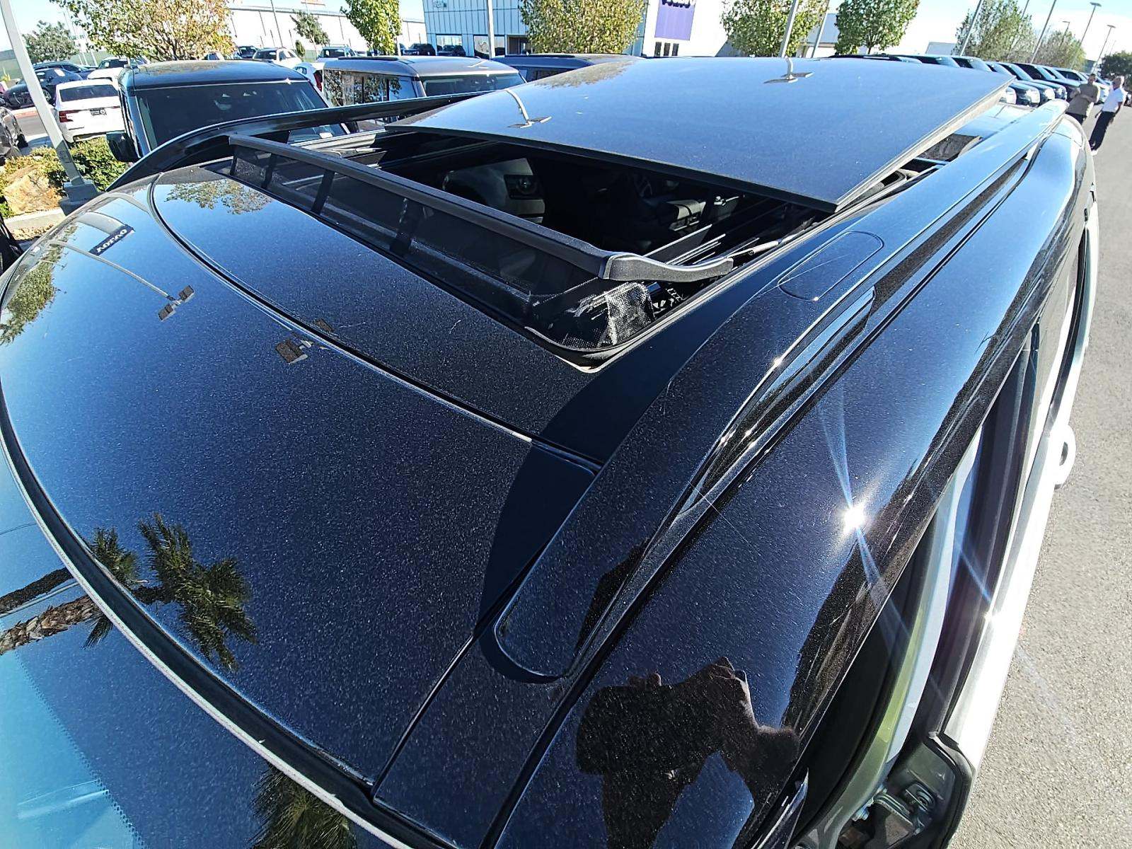 2024 Land Rover Discovery Dynamic SE AWD