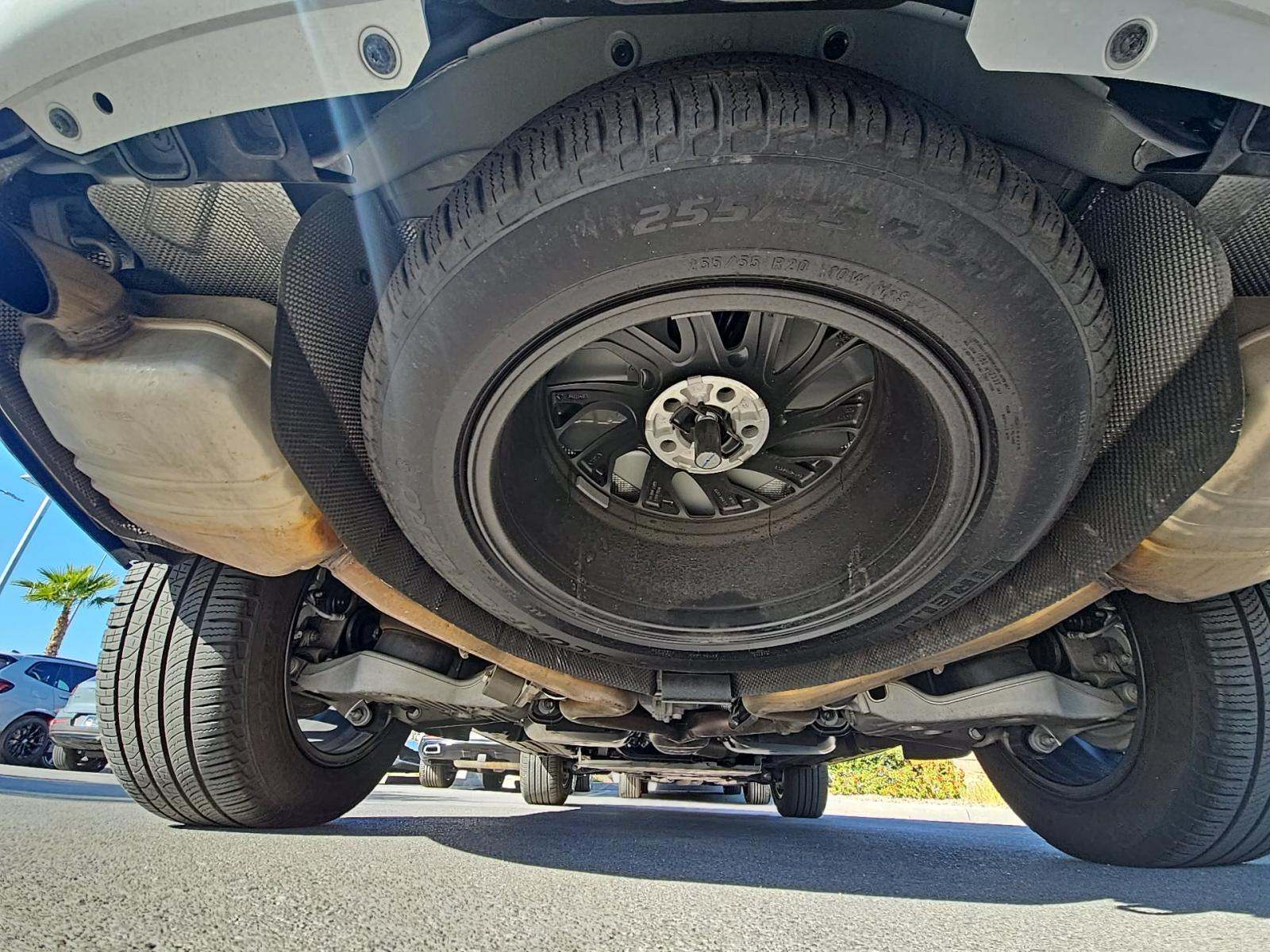 2024 Land Rover Discovery Dynamic SE AWD