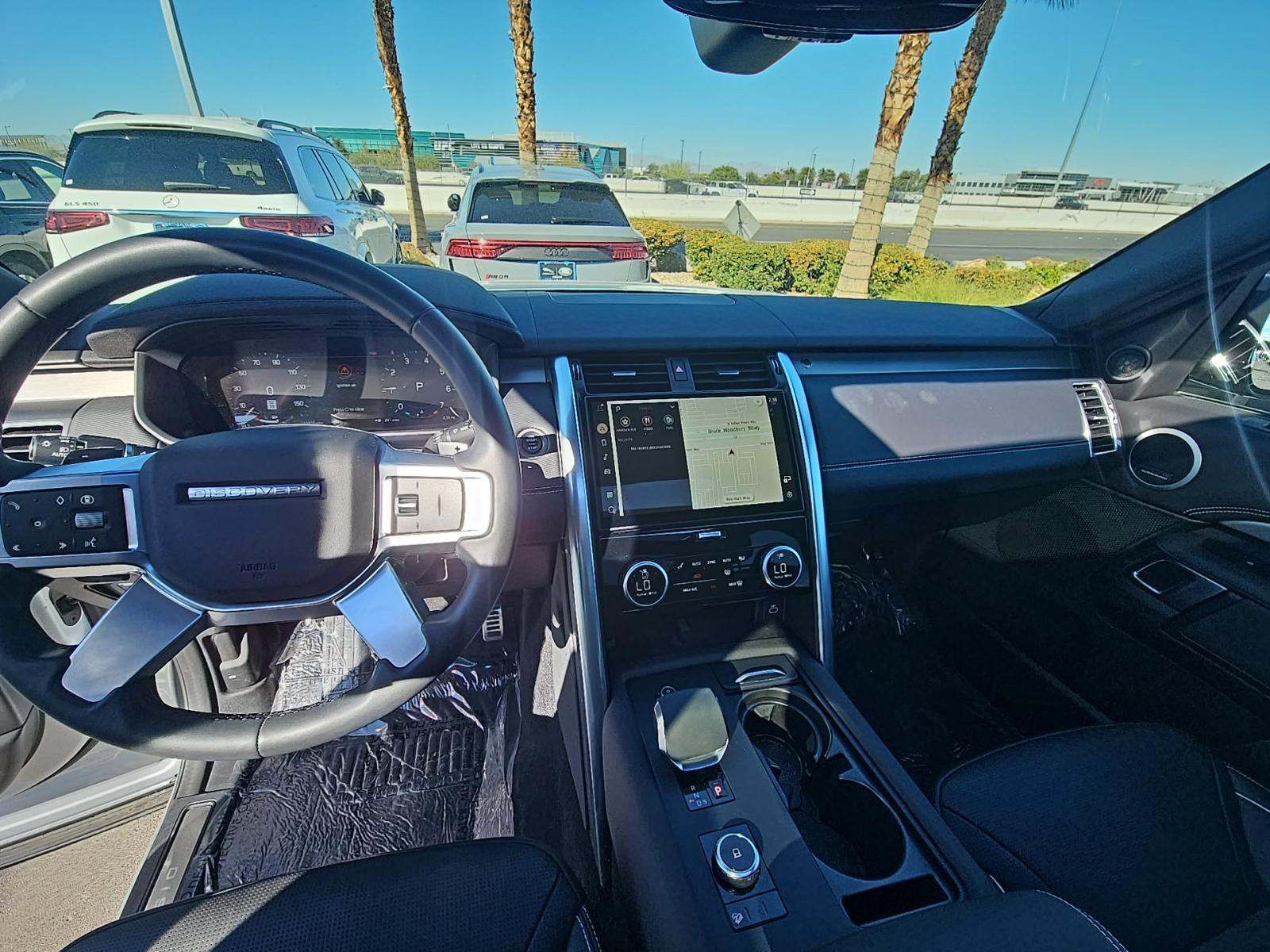 2024 Land Rover Discovery Dynamic SE AWD