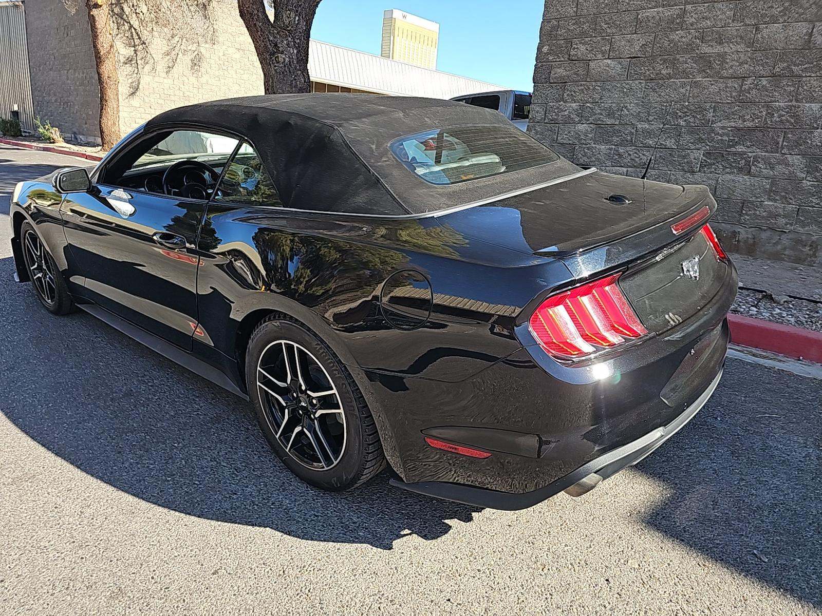 2022 Ford Mustang EcoBoost Premium RWD