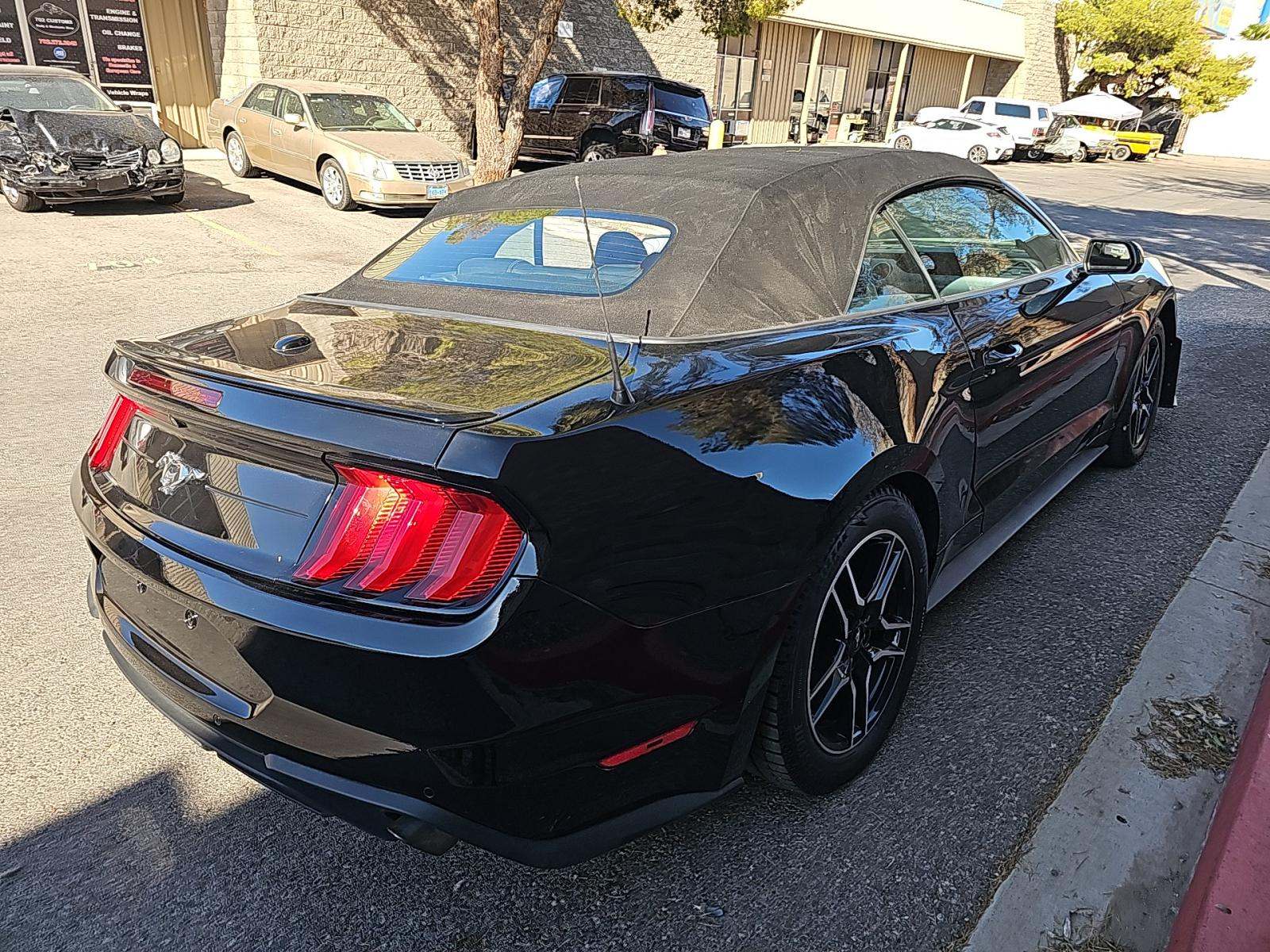 2022 Ford Mustang EcoBoost Premium RWD