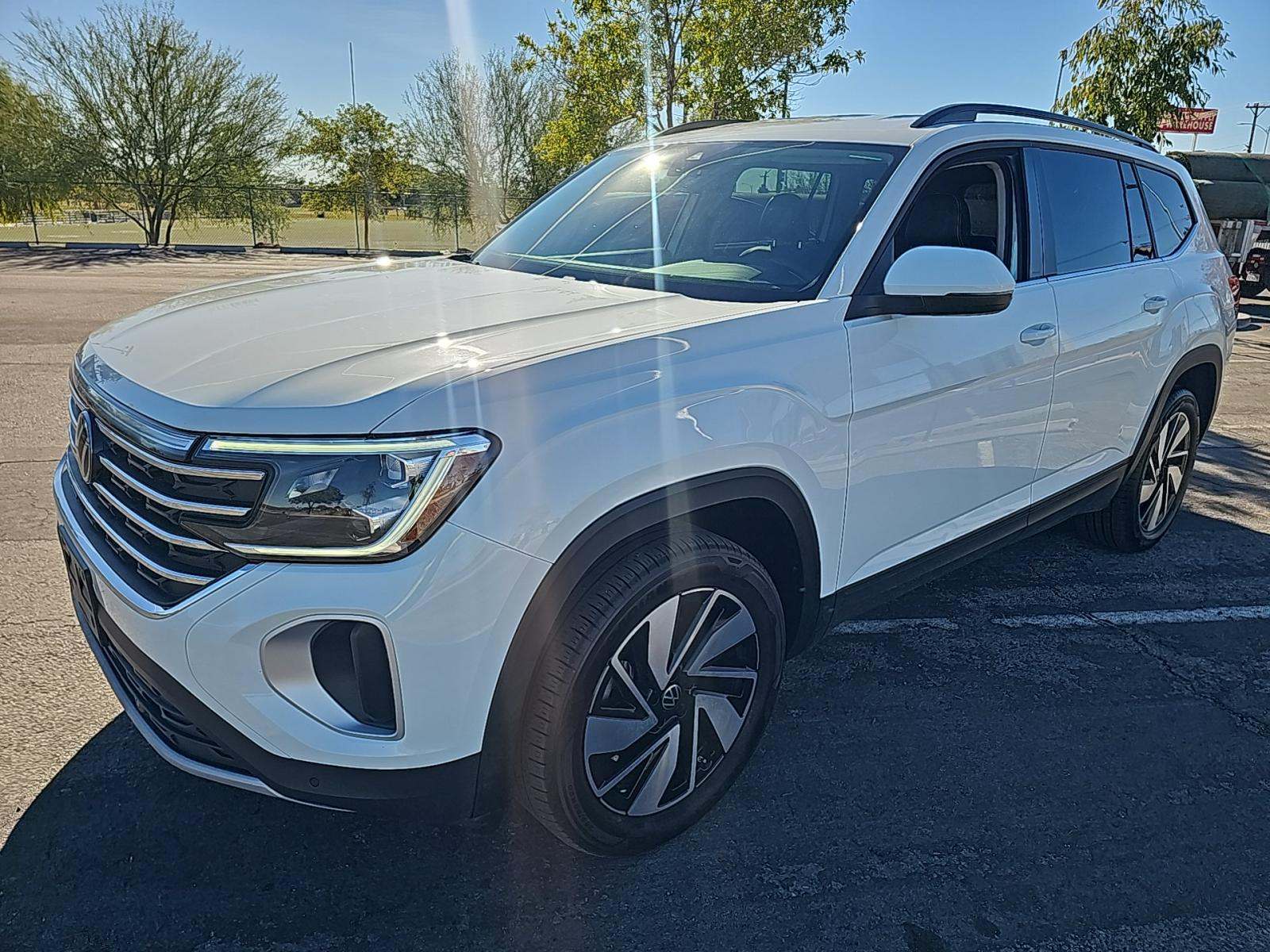 2025 Volkswagen Atlas 2.0T SE FWD