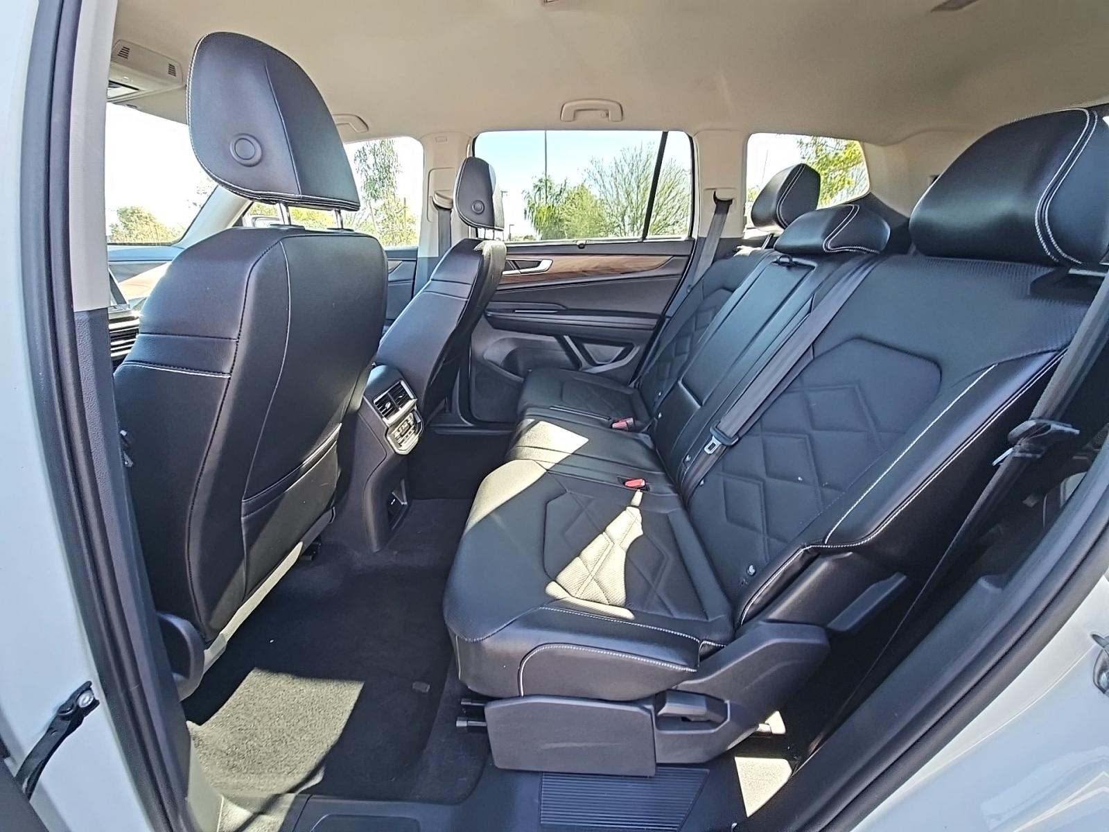 2025 Volkswagen Atlas 2.0T SE FWD