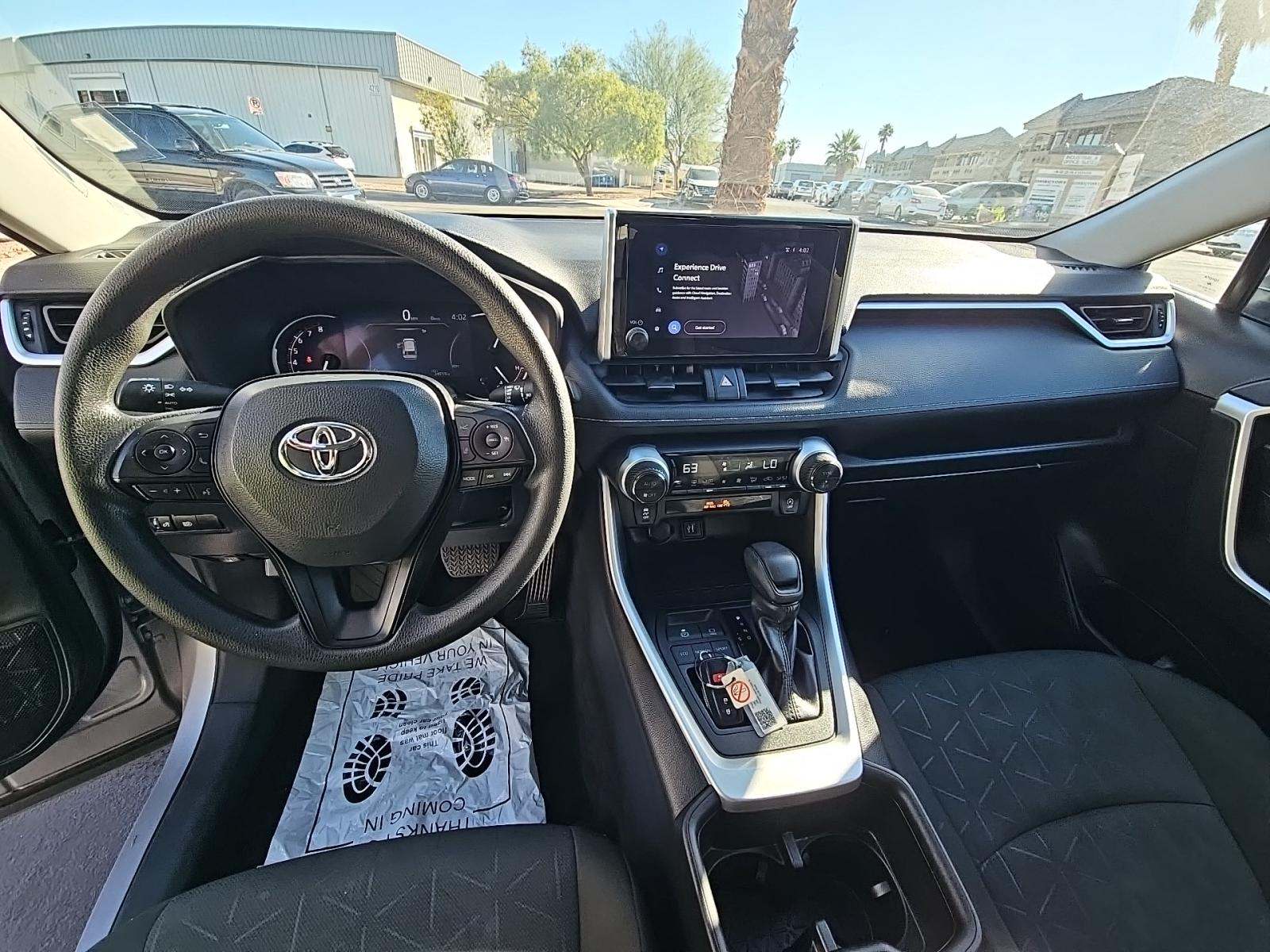 2024 Toyota RAV4 XLE FWD