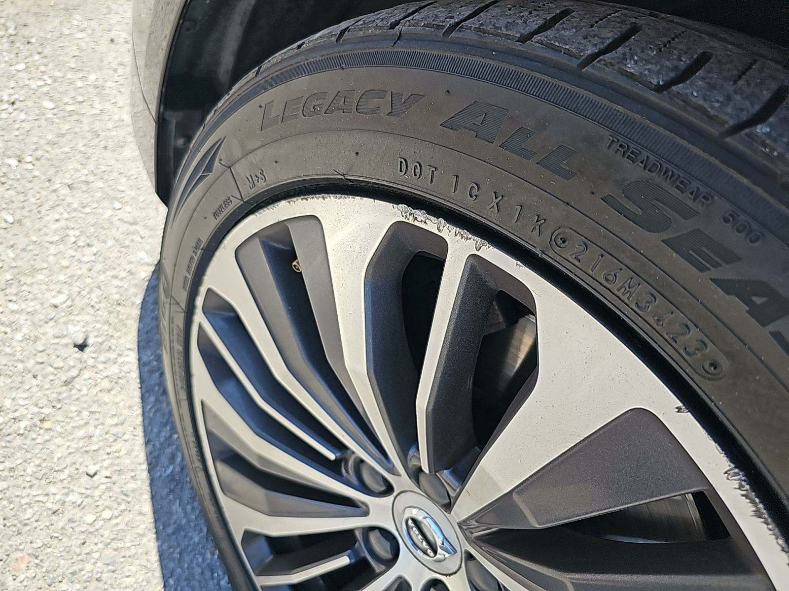 2022 Volvo S90 B6 Momentum AWD