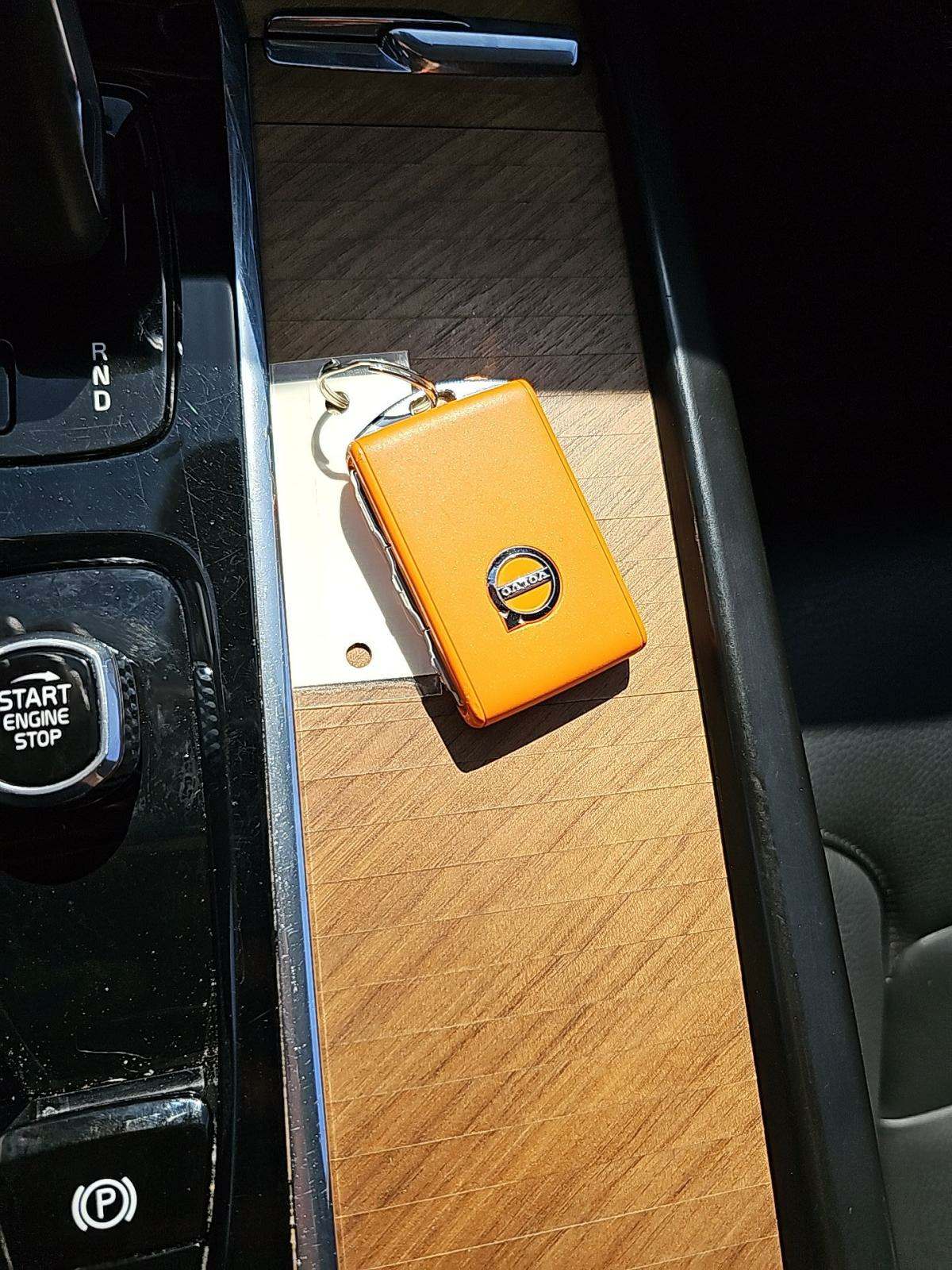 2022 Volvo S90 B6 Momentum AWD