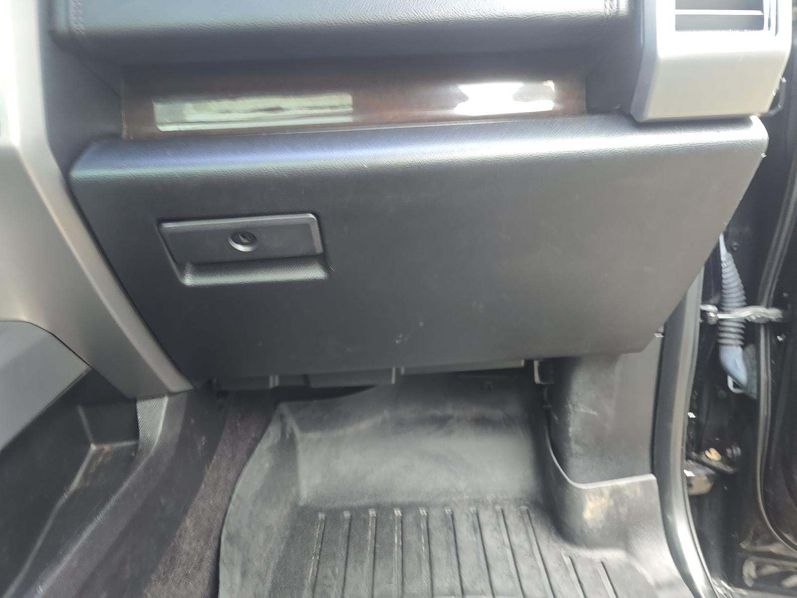 2016 Ford F-150 Platinum AWD