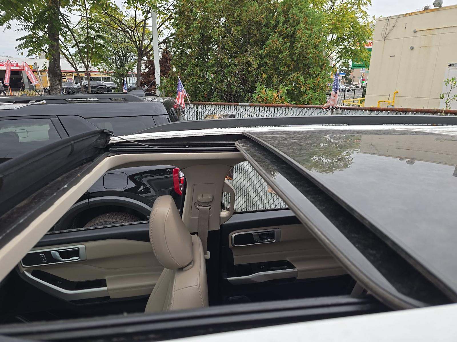 2022 Ford Explorer XLT AWD