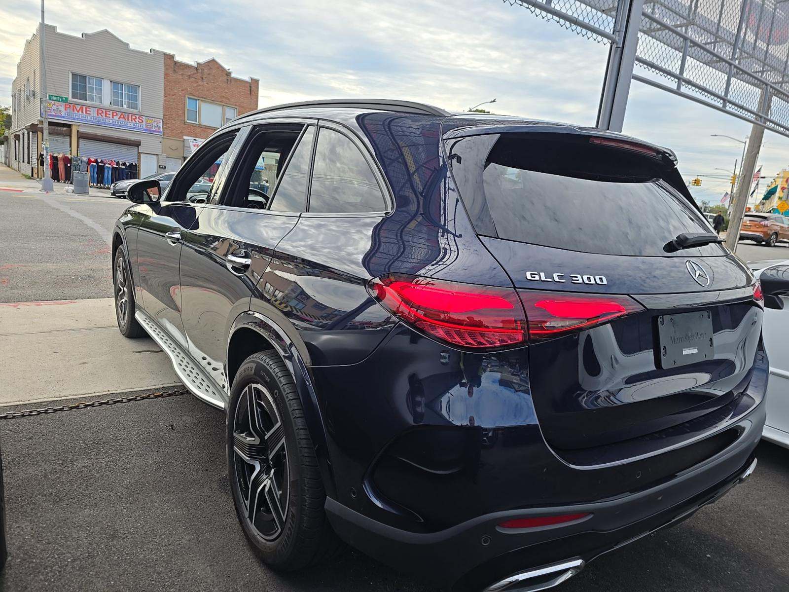 2024 Mercedes-Benz GLC GLC 300 AWD