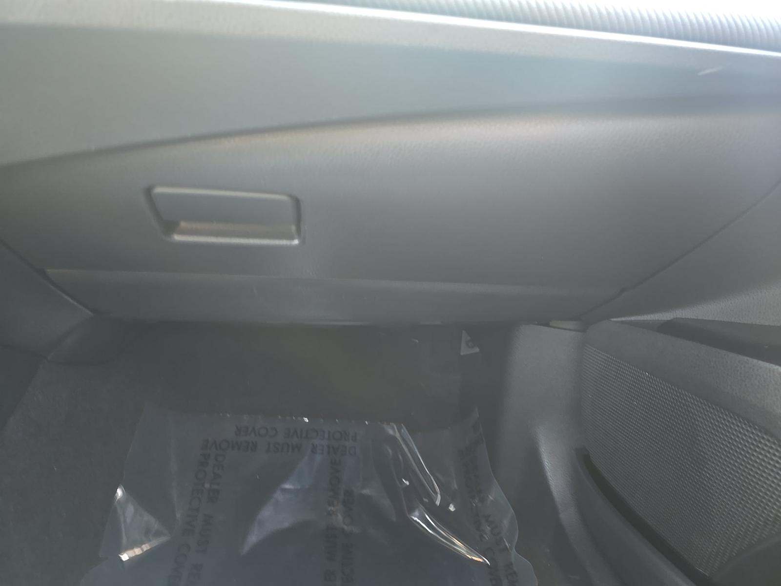 2025 Toyota Camry SE FWD