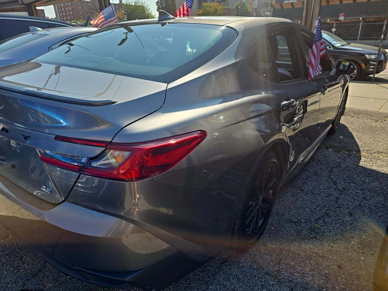 2025 Toyota Camry SE FWD