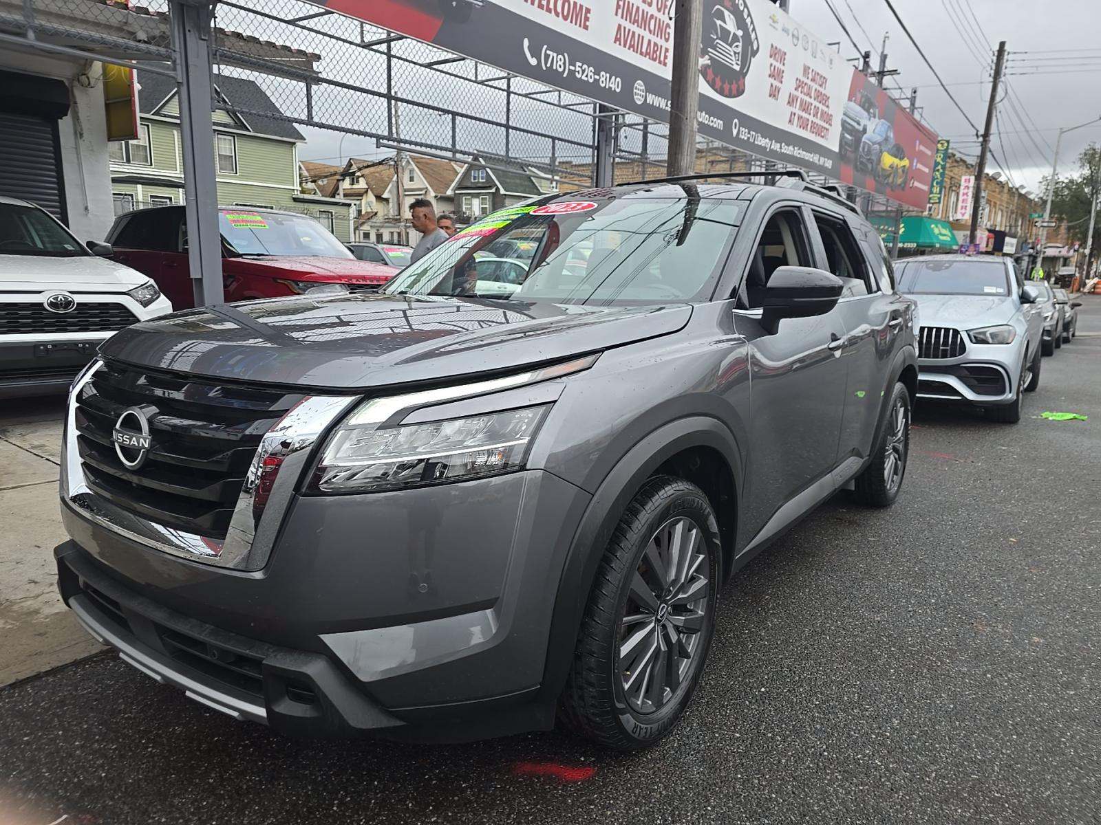 2023 Nissan Pathfinder SL AWD