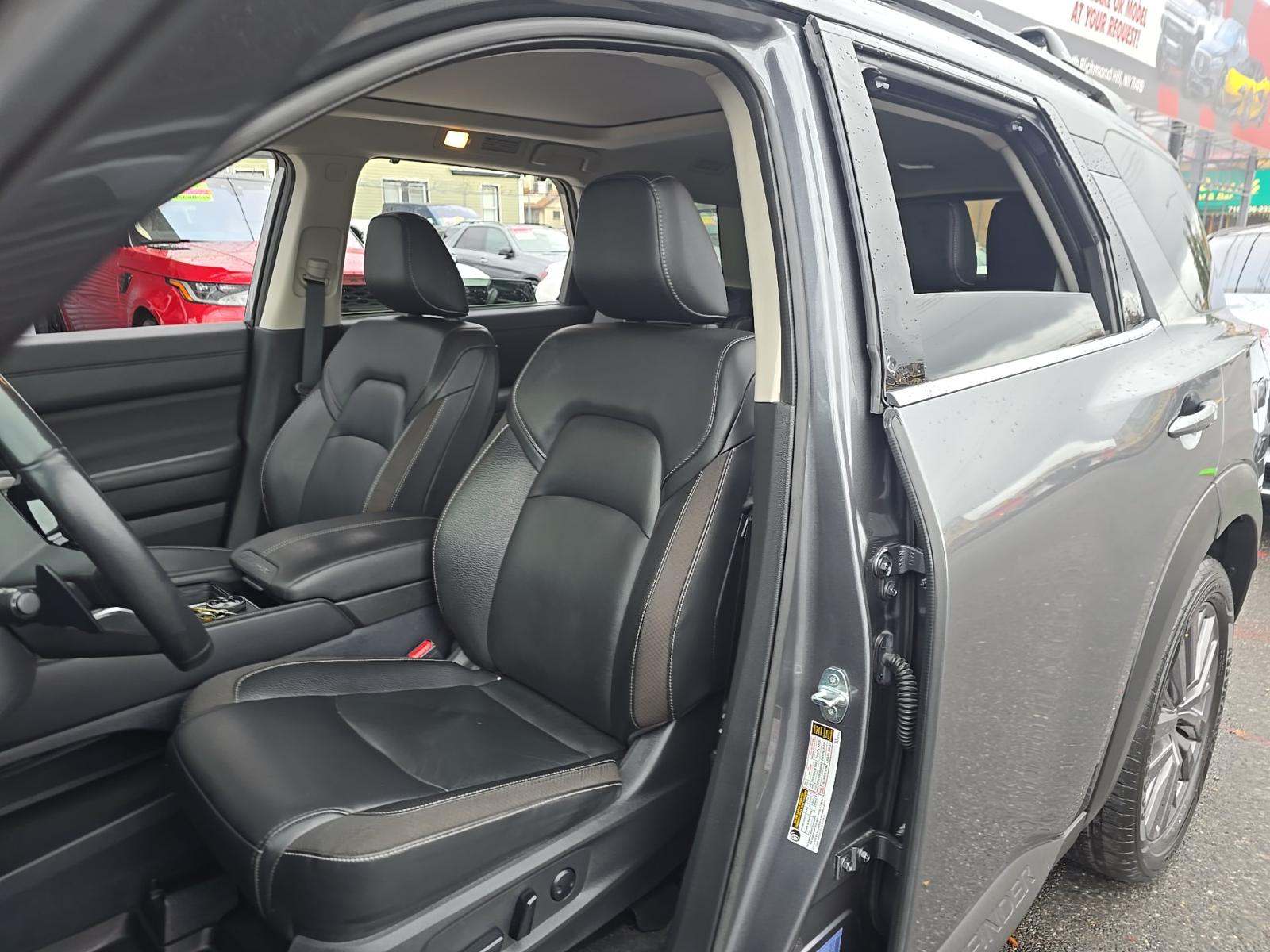 2023 Nissan Pathfinder SL AWD