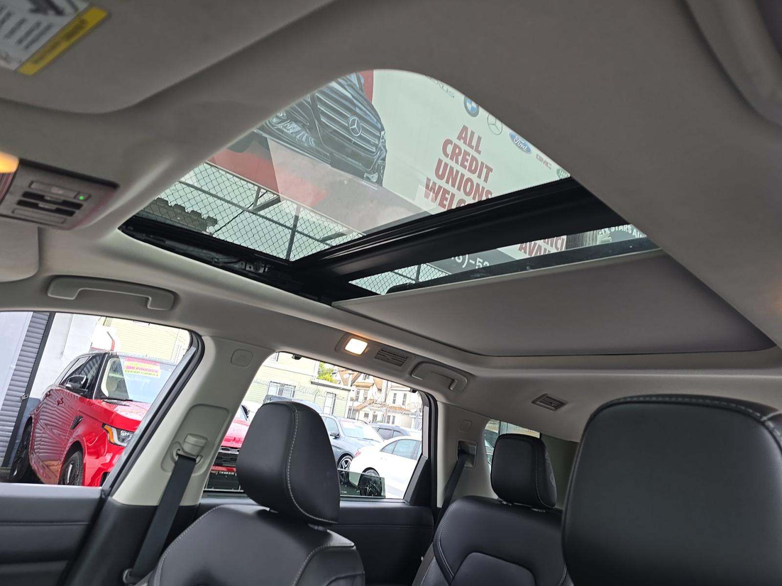 2023 Nissan Pathfinder SL AWD