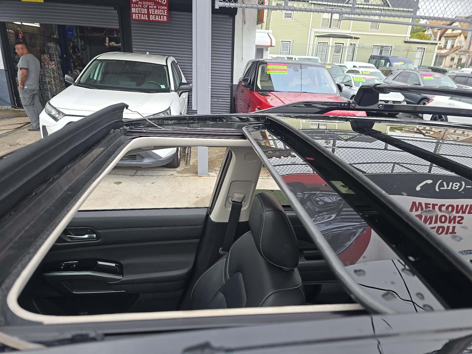 2023 Nissan Pathfinder SL AWD