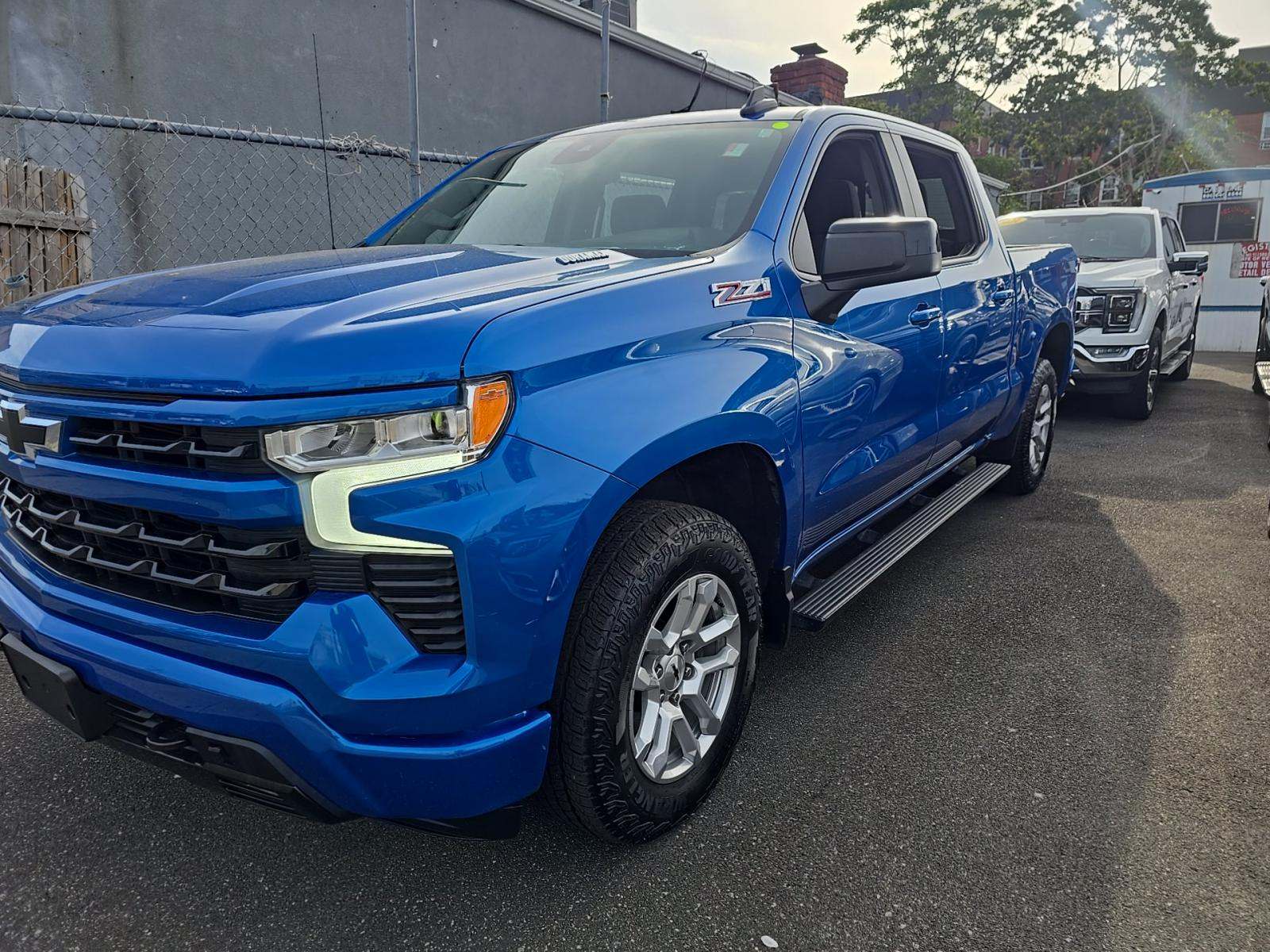 2022 Chevrolet Silverado 1500 RST AWD