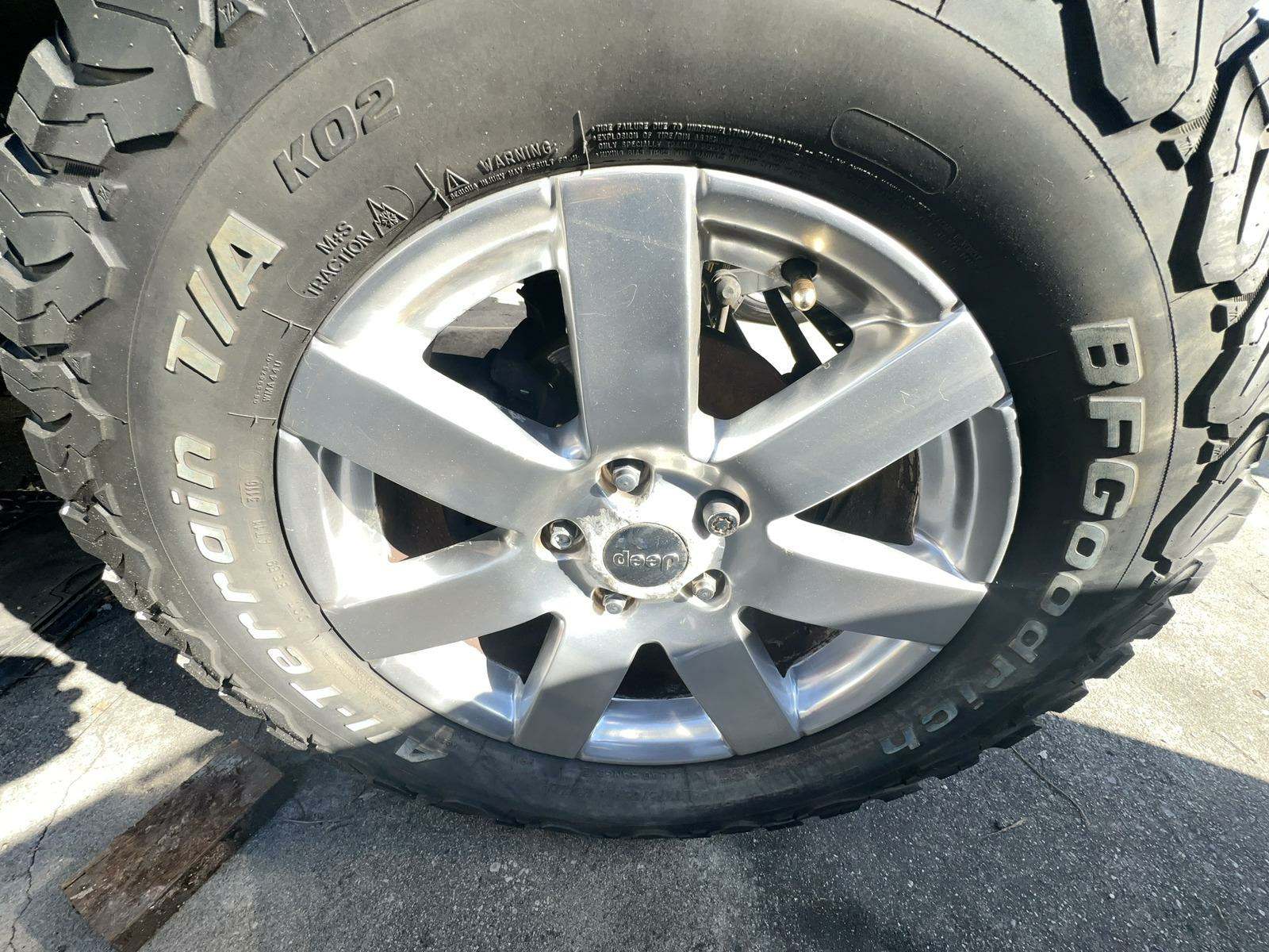 2013 Jeep Wrangler 4D SUV SAHARA AWD