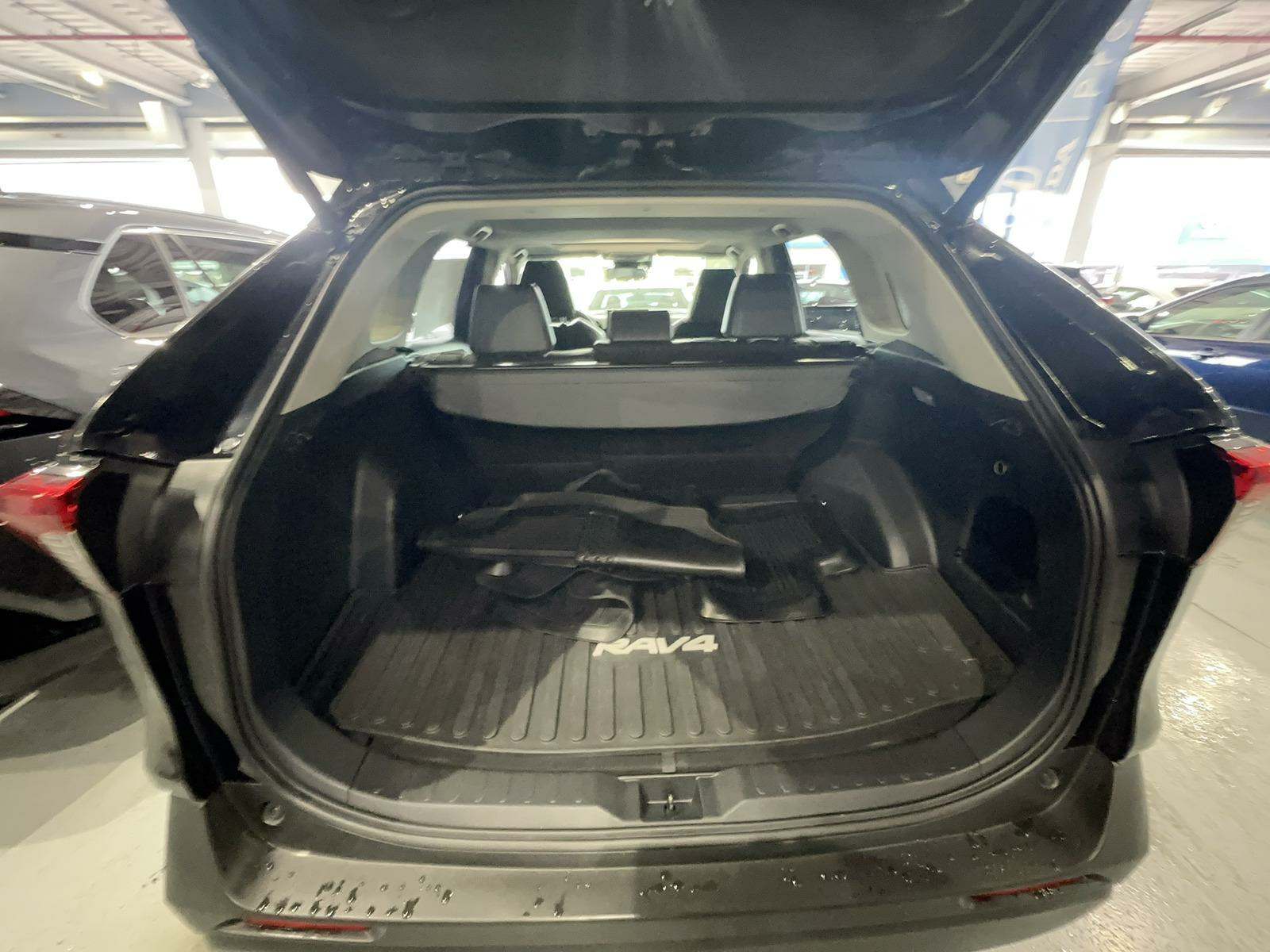 2020 Toyota RAV4 XLE Premium AWD