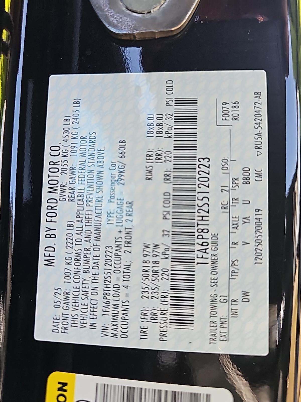 2025 Ford Mustang EcoBoost RWD