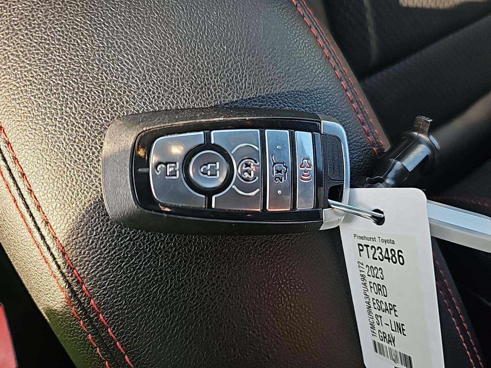 2023 Ford Escape ST-Line Select AWD