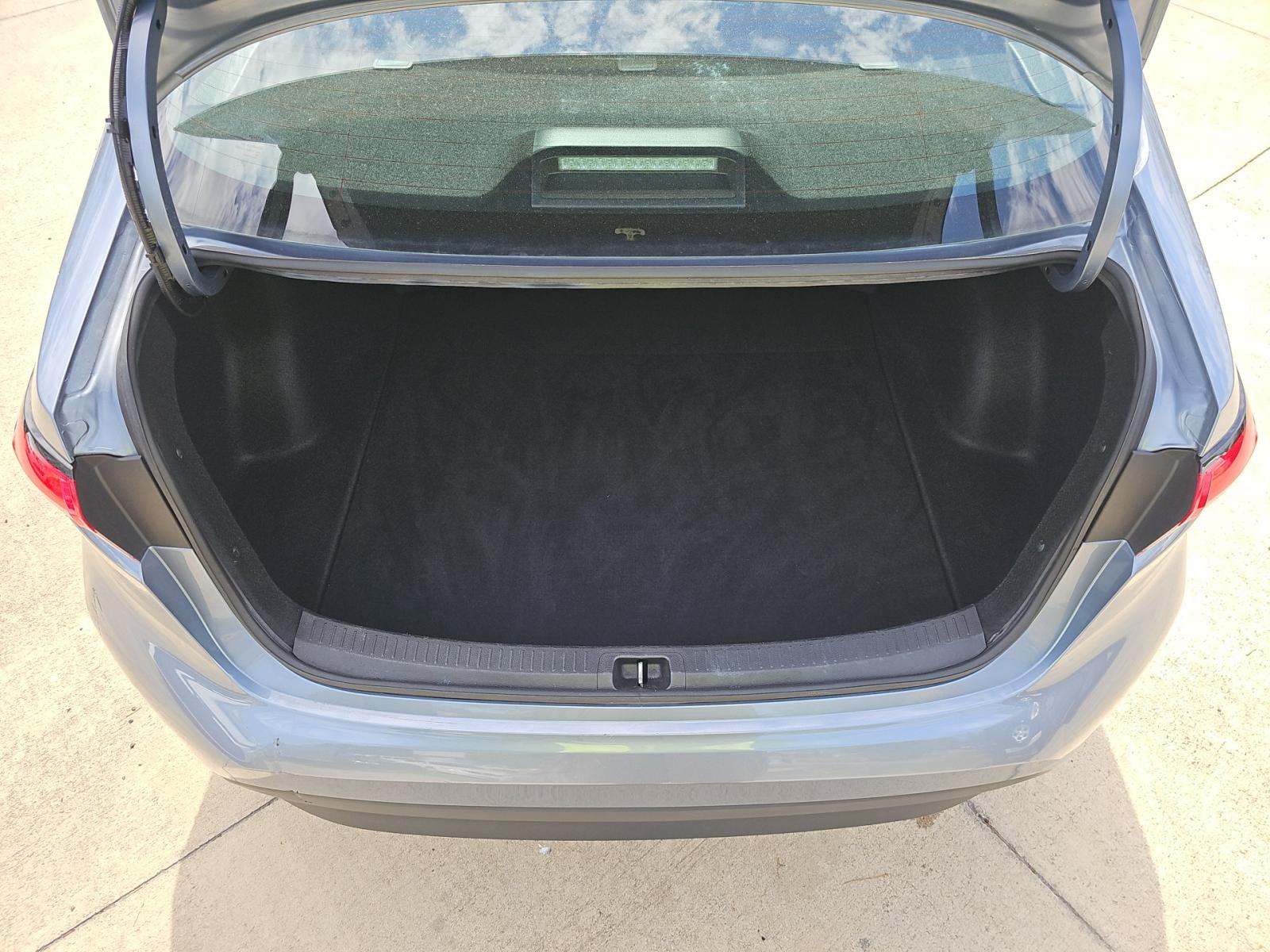 2024 Toyota Corolla LE FWD