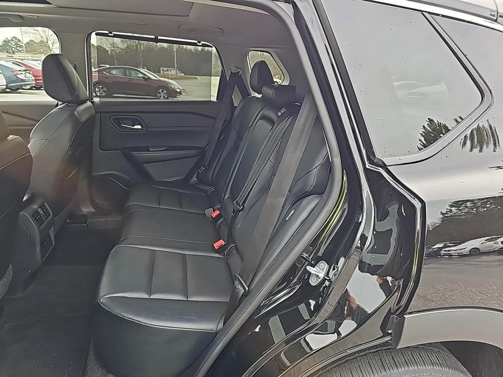 2023 Nissan Rogue SV FWD