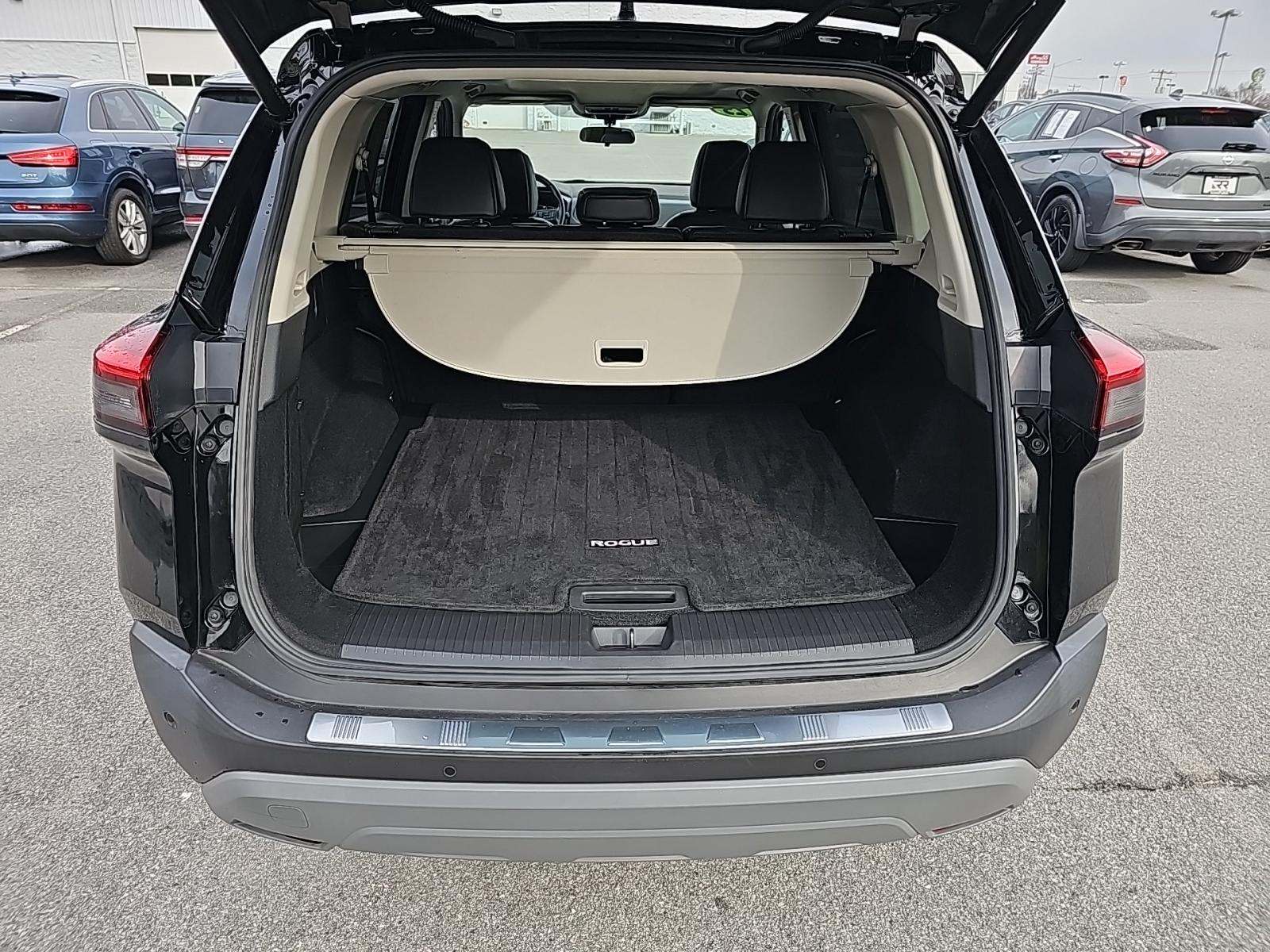 2023 Nissan Rogue SV FWD