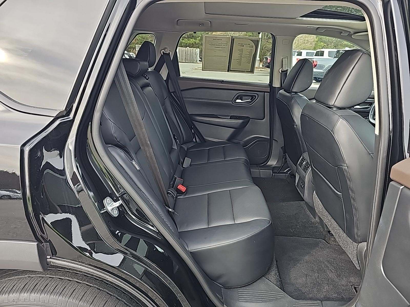 2023 Nissan Rogue SV FWD