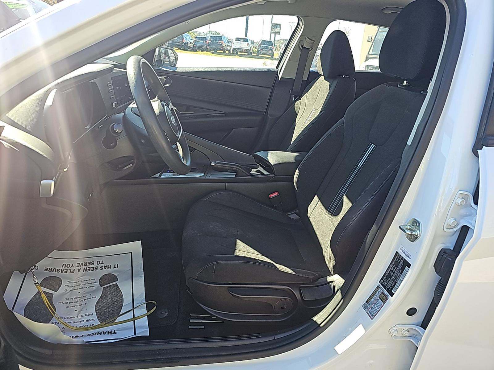 2021 Hyundai Elantra SEL FWD