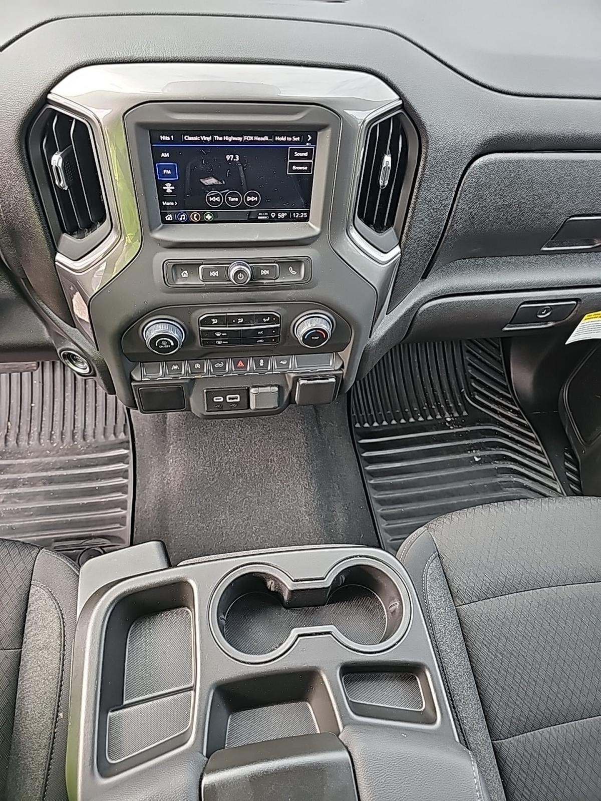 2025 Chevrolet Silverado 1500 Custom RWD