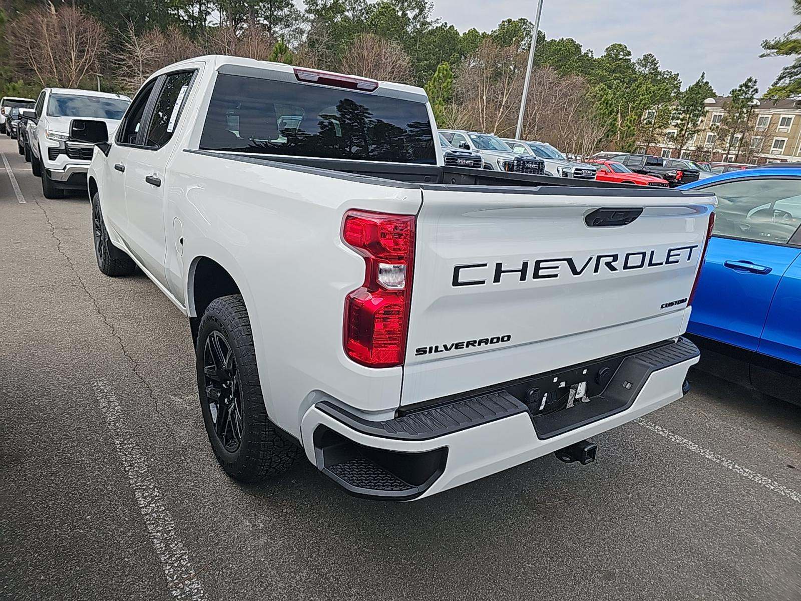 2025 Chevrolet Silverado 1500 Custom RWD