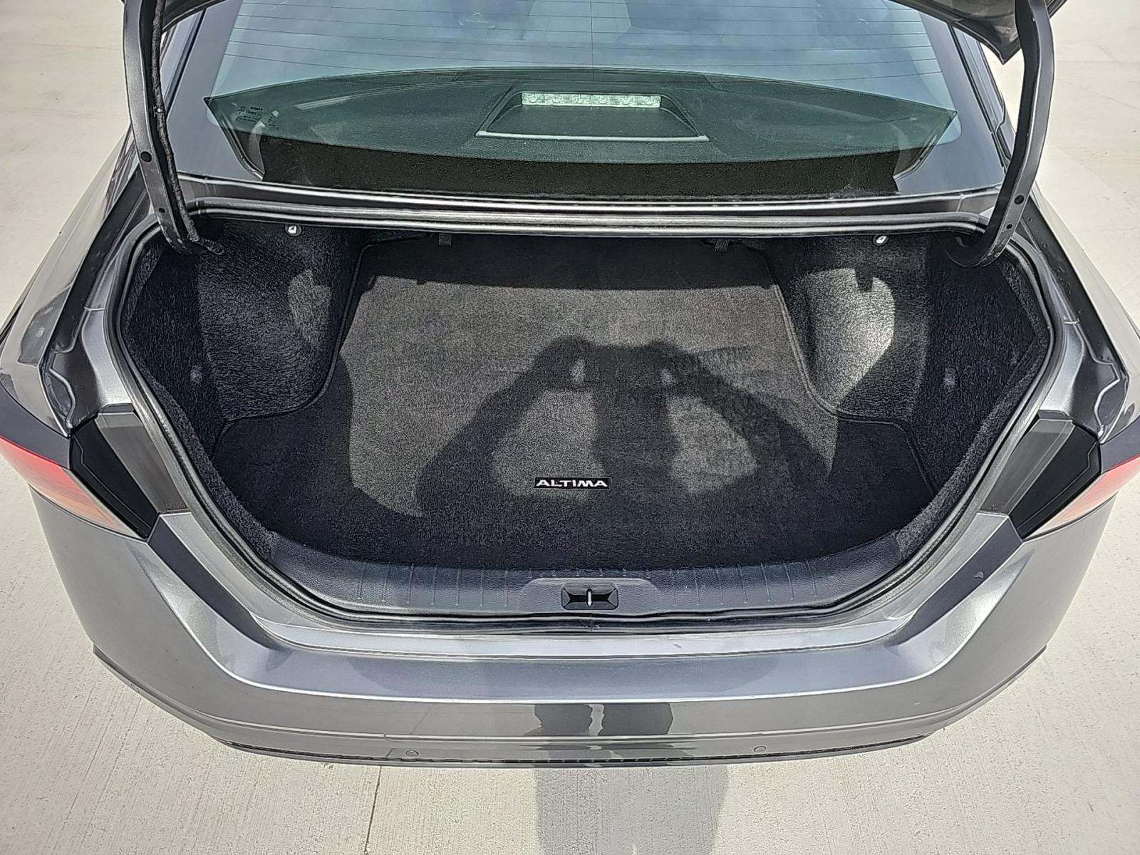 NISSAN ALTIMA - 10