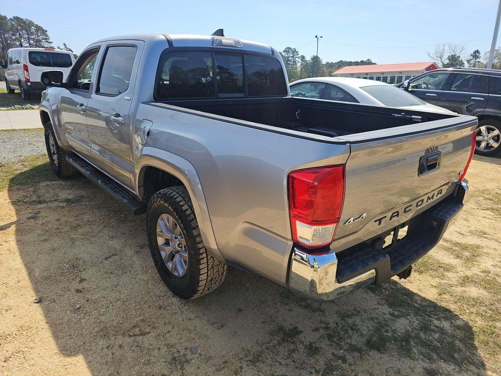 2016 Toyota Tacoma SR5 AWD