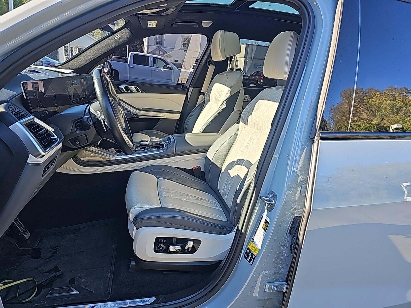 2024 BMW X7 M60i AWD