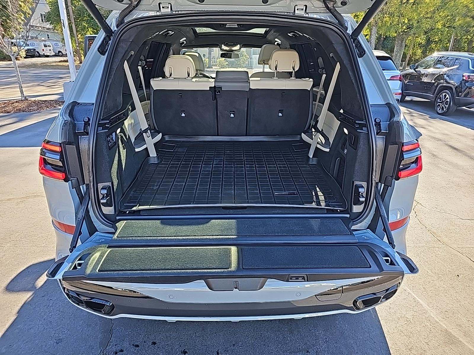 2024 BMW X7 M60i AWD