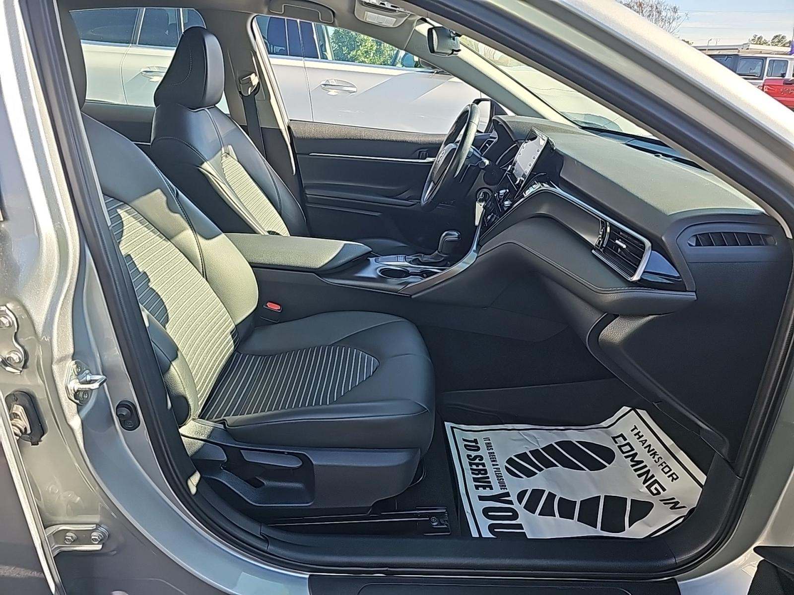 2024 Toyota Camry SE FWD