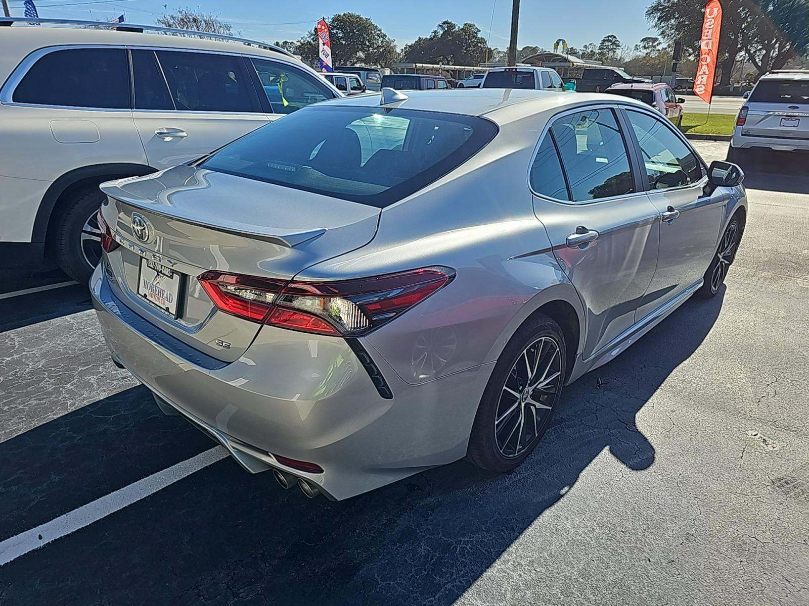 2024 Toyota Camry SE FWD