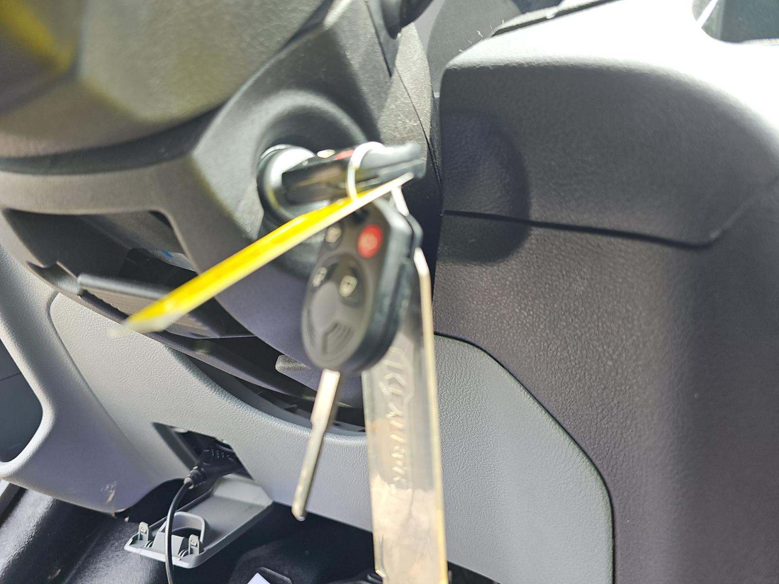 FORD TRANSIT 150 - 4