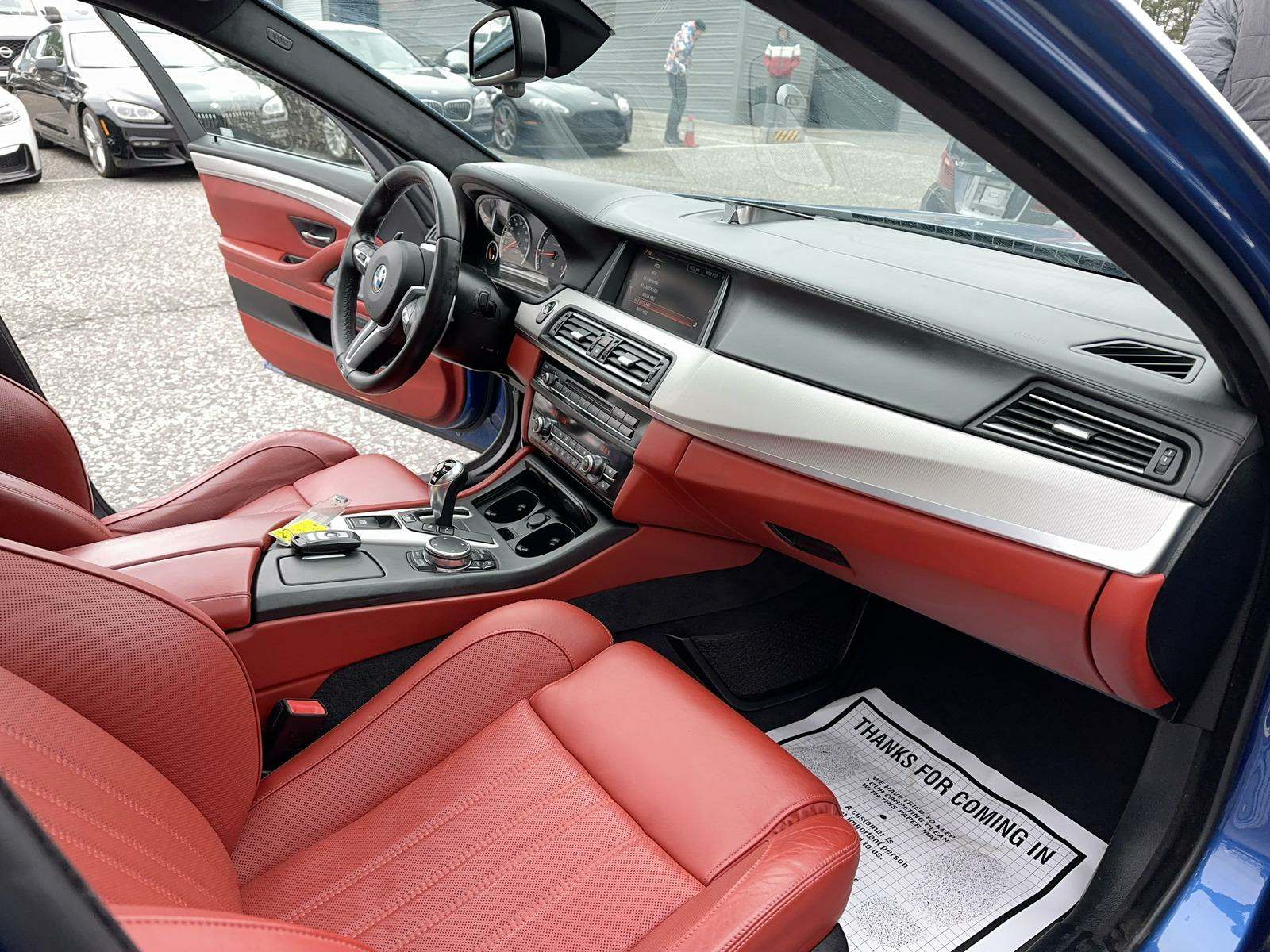 2016 BMW M5 Base RWD