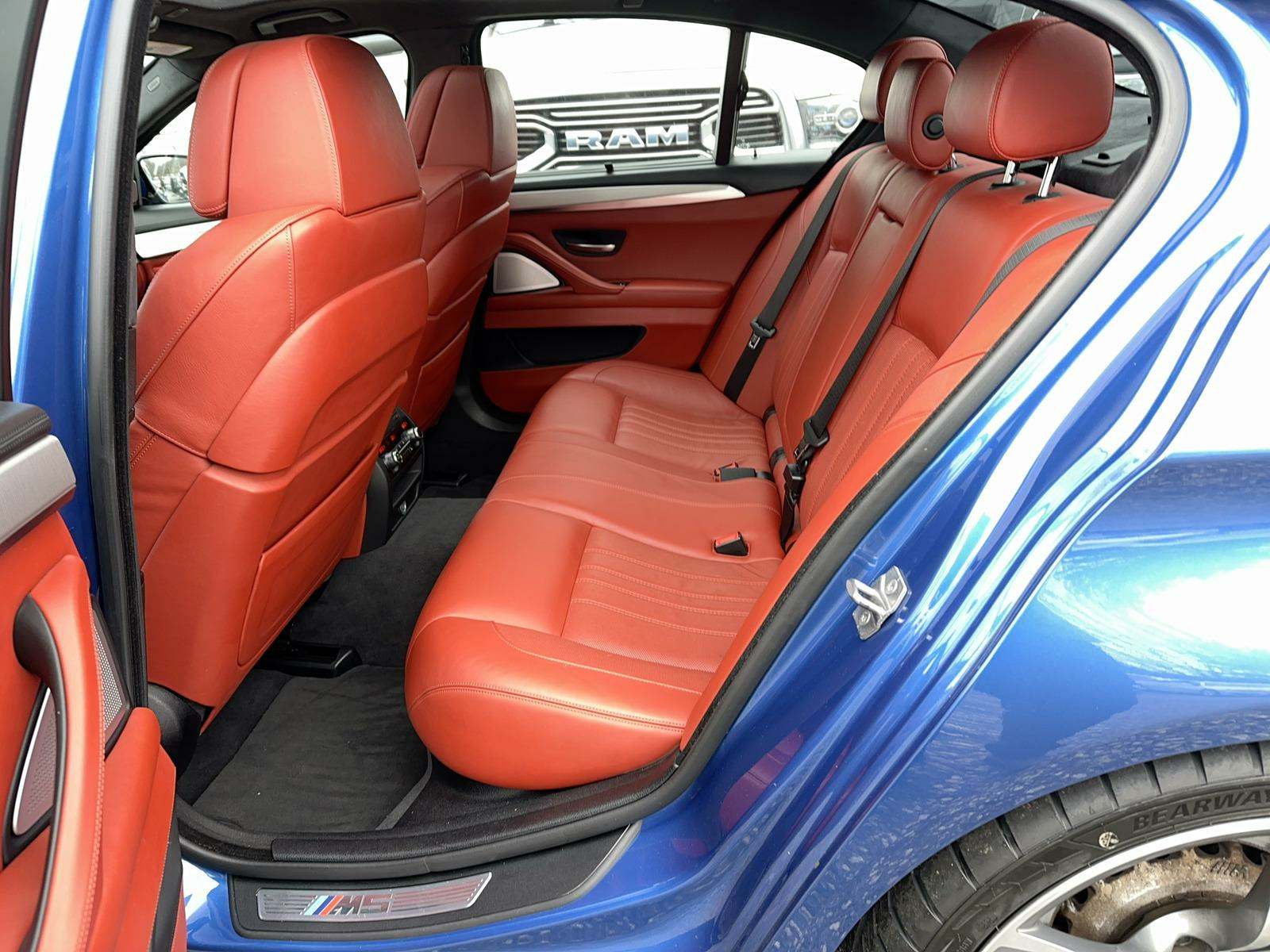 2016 BMW M5 Base RWD