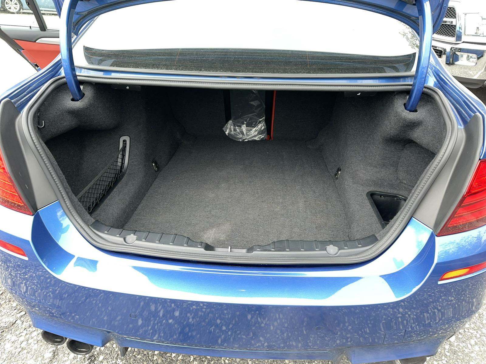 2016 BMW M5 Base RWD