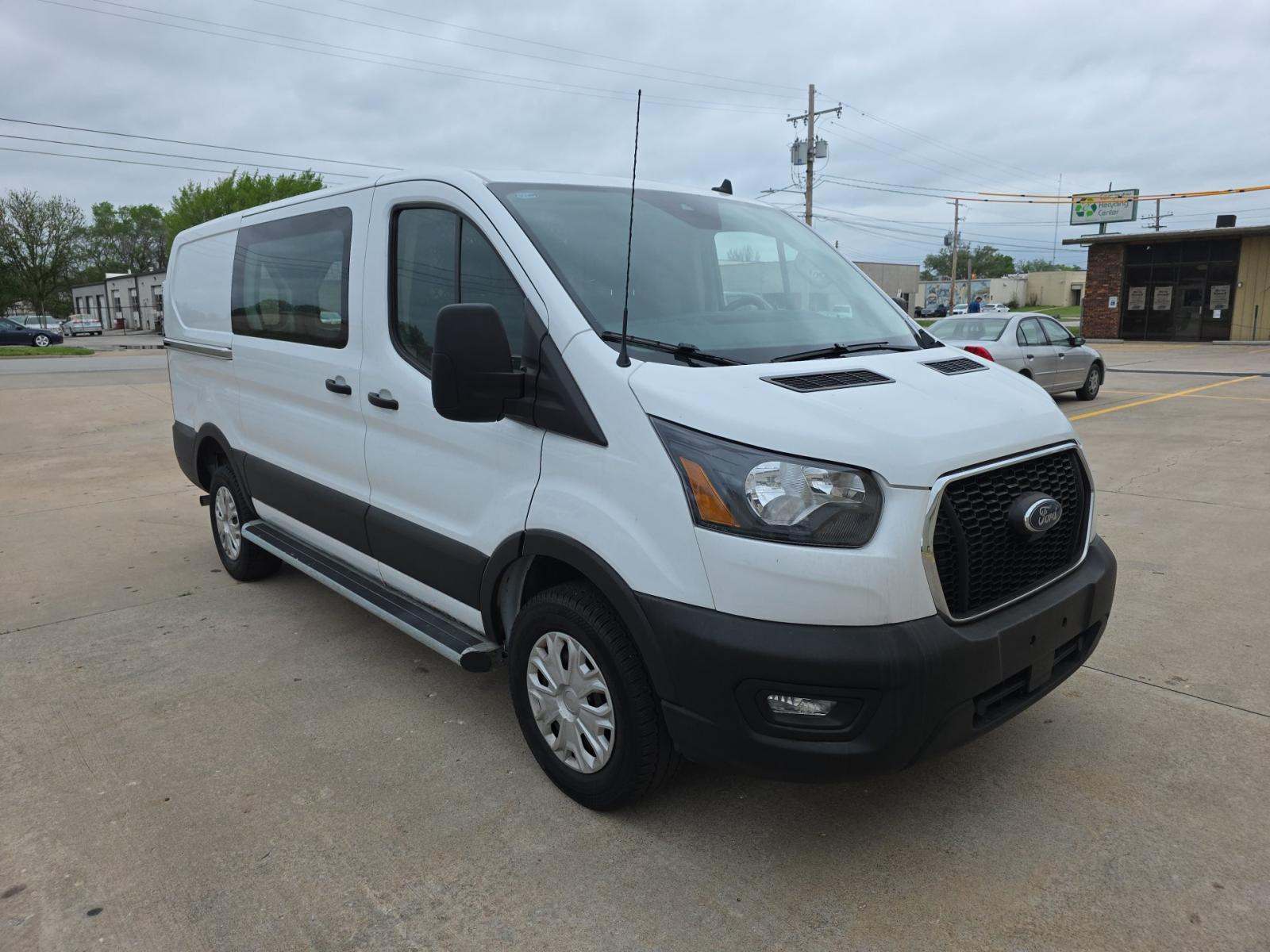 FORD TRANSIT 250 - 4