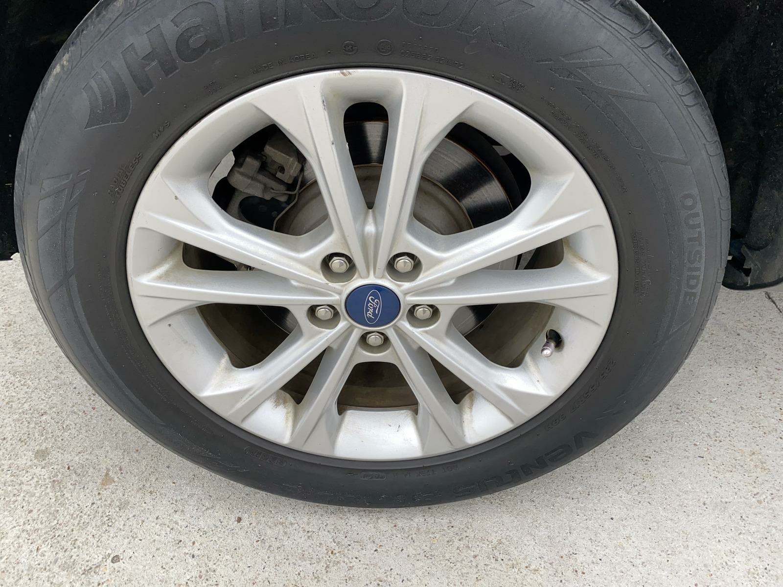 2019 Ford Escape SE FWD