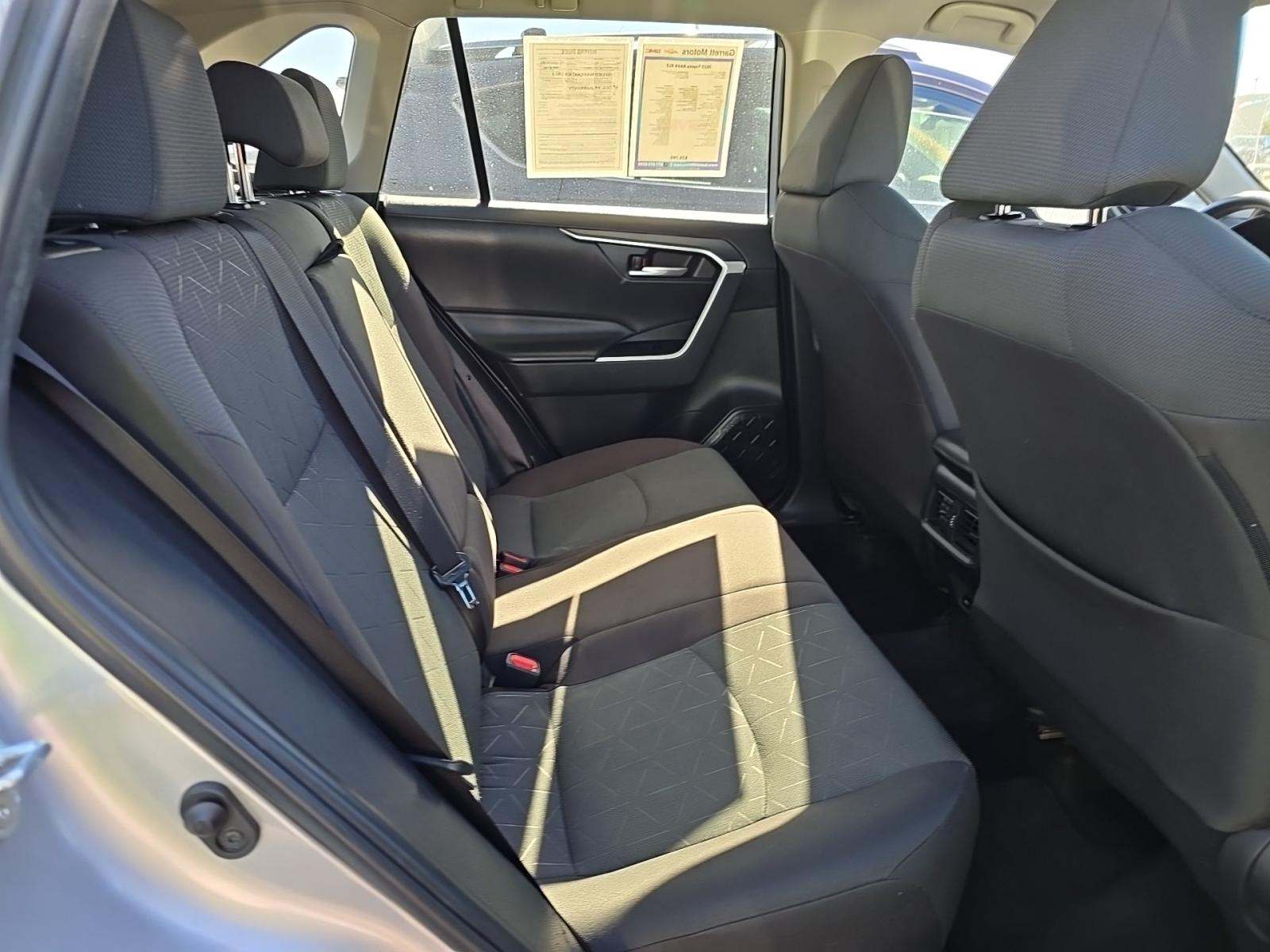 2023 Toyota RAV4 XLE FWD